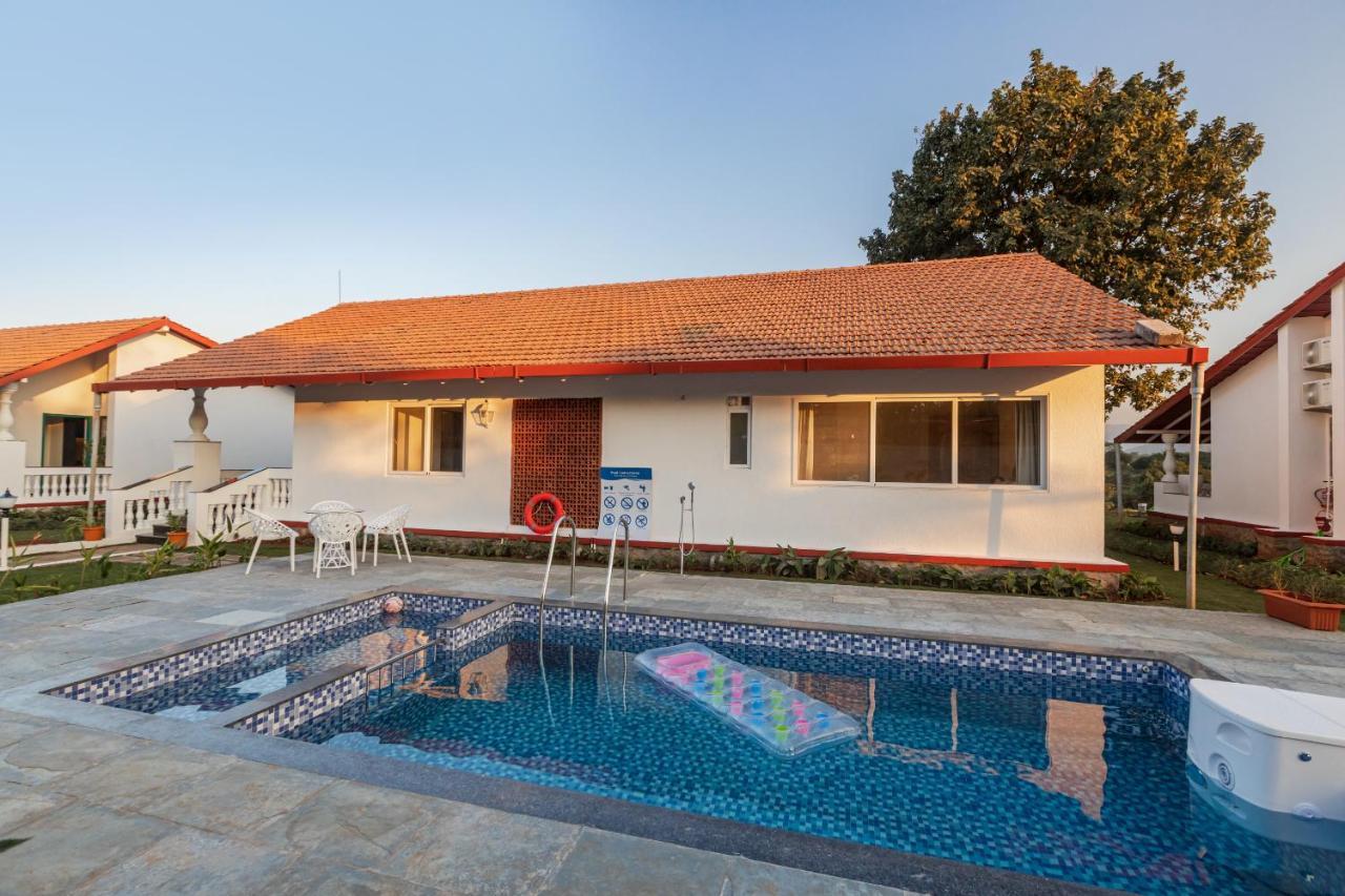 Saffronstays Mariposa By The River Montana, Karjat Exterior photo